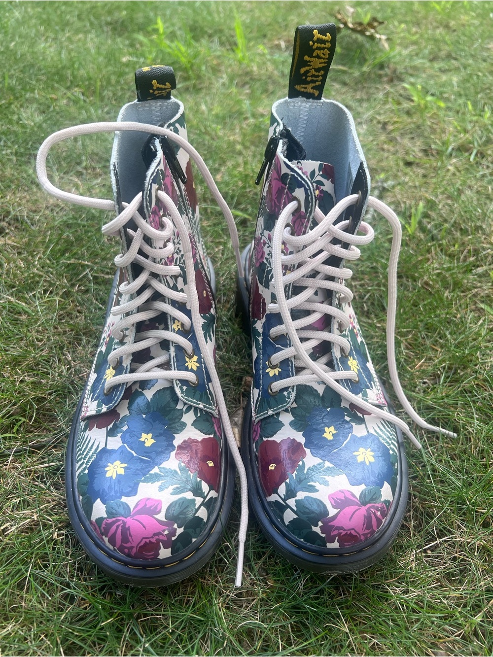 Kids Floral Dr. Martens - Size 3 - Picture 2 of 4